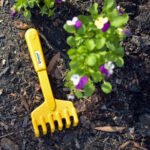 Spielstabil 2 Piece Garden Set - Includes Hand Rake & Shovel - Image 4