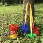 Children's Long Handled Leaf Rake - Image 3