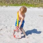 Children's Long Handled Flat Shovel for Snow or Sand - Image 3