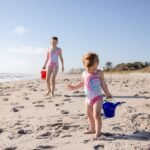 Sand Scoop Small (assorted colors) - Image 3